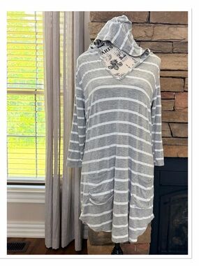 BLUE CARIBBEAN Grey/White Striped Hoodie Cover Up